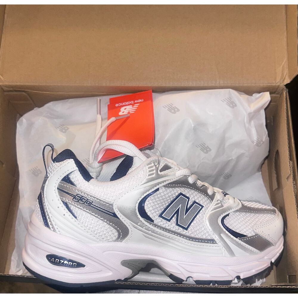 NEW IN BOX New Balance 530 Athletic Shoe - White / Natural Indigo